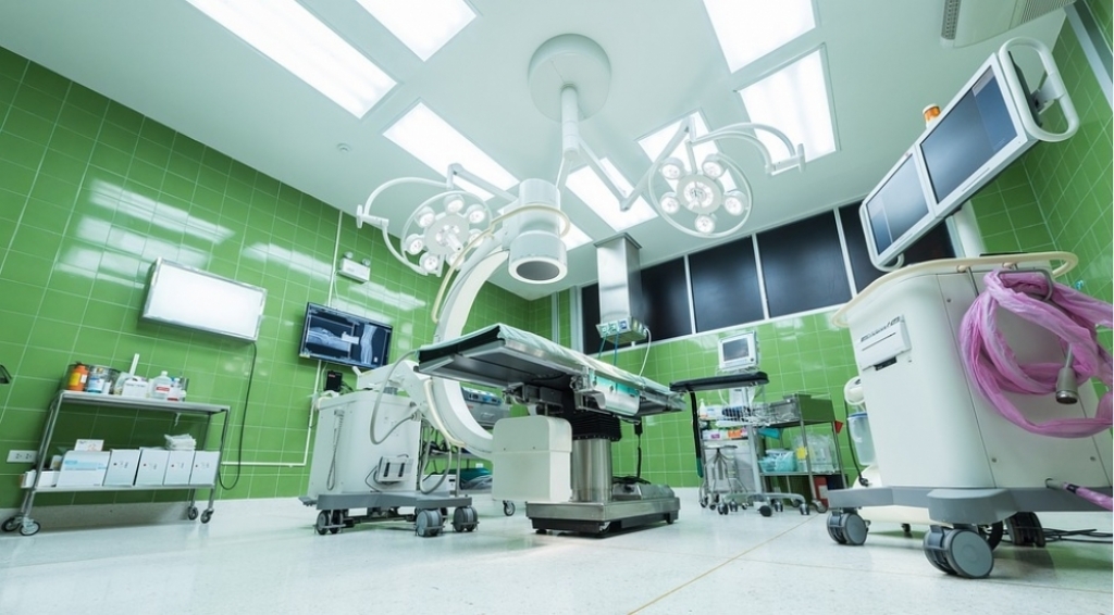 Pracownicy szpitala  w Oławie stają w obronie wieloletniego dyrektora - fot. Pixabay (zdjęcie ilustracyjne)