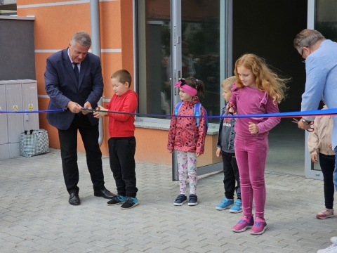 Klucze do 48 nowych mieszkań komunalnych trafiły do mieszkańców Dzierżoniowa - 4