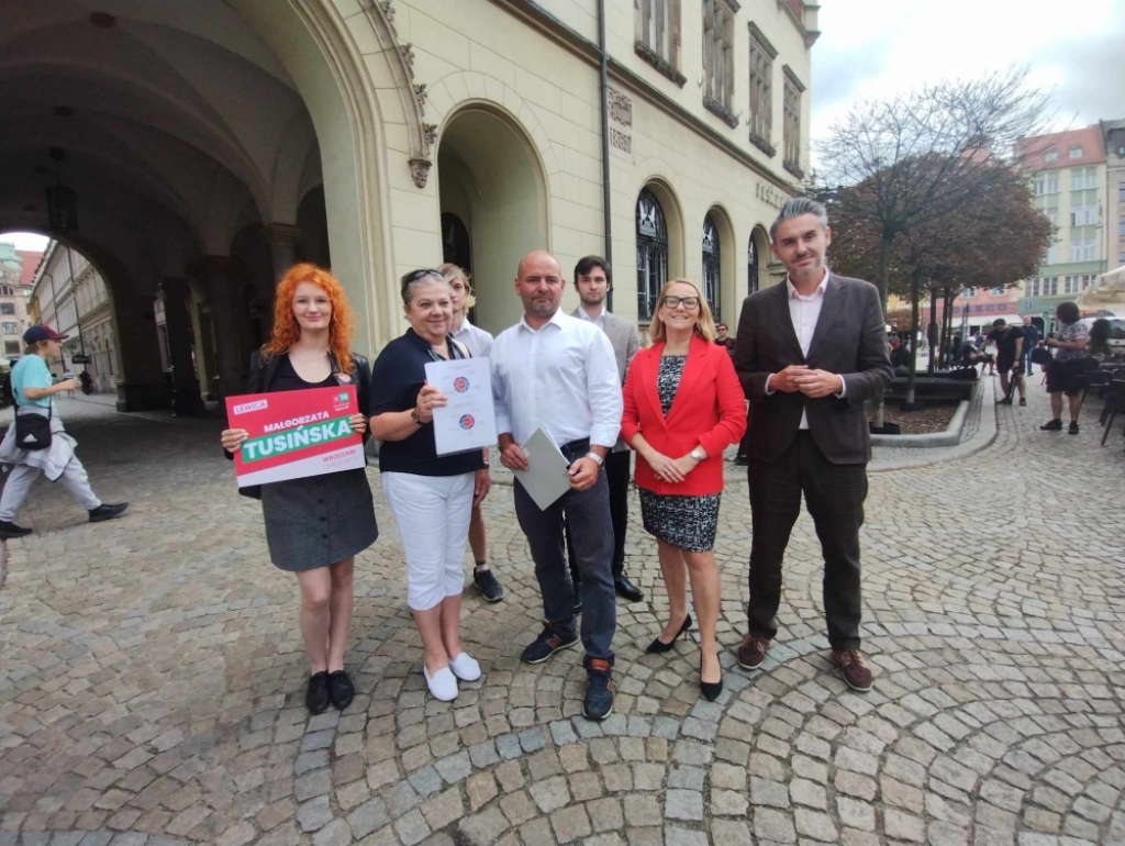 Wrocławska Nowa Lewica walczy o wypłatę środków z KPO - fot. RW