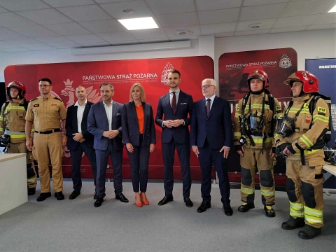 Strażacy lepiej wyposażeni, Dolnoślązacy bezpieczniejsi - 1