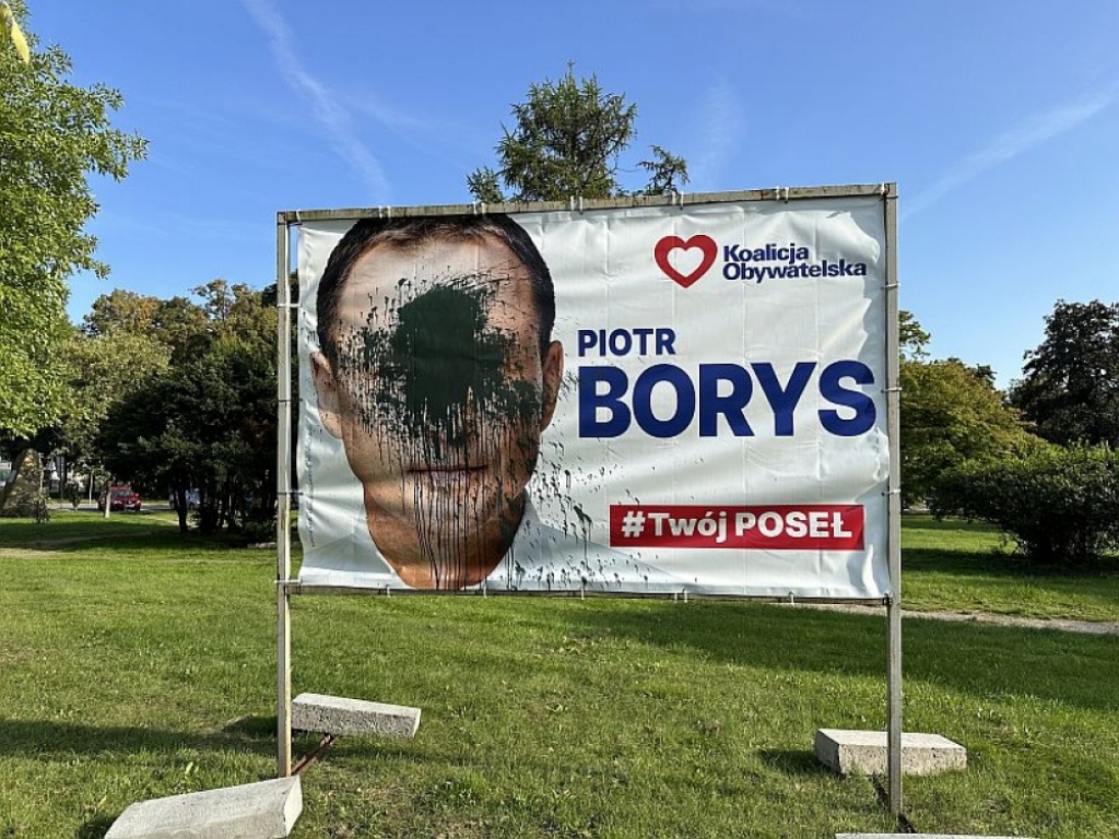 Wyborczy wandale. W całym regionie niszczone są banery polityków - fot. Piotr Słowiński