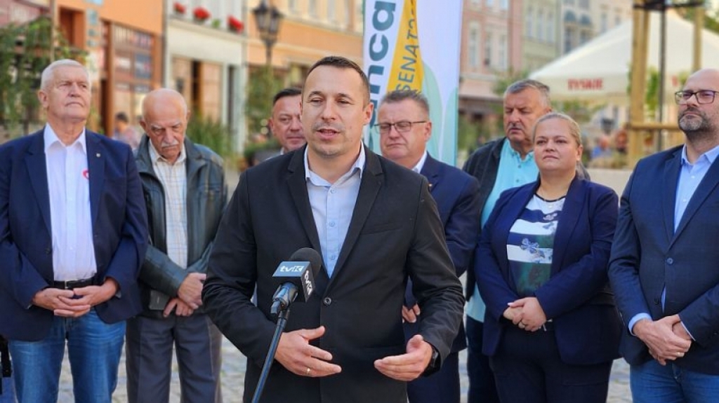Paweł Gancarz ze wsparciem samorządowców w wyborach do senatu - fot. Jarosław Wrona