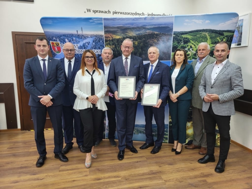 W Dzierżoniowie podpisano porozumienie o współpracy partnerskiej - fot. Bartosz Szarafin