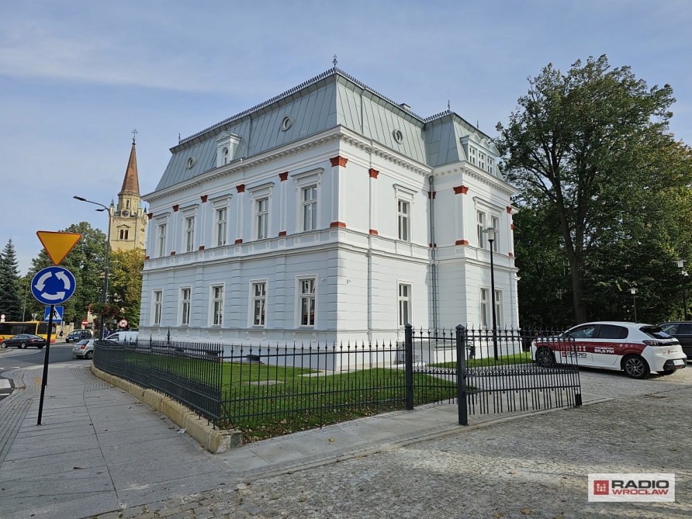 Tutaj aż miło powiedzieć "TAK". Na zakochanych w Wałbrzychu czeka nowa sala ślubów - fot. Bartosz Szarafin