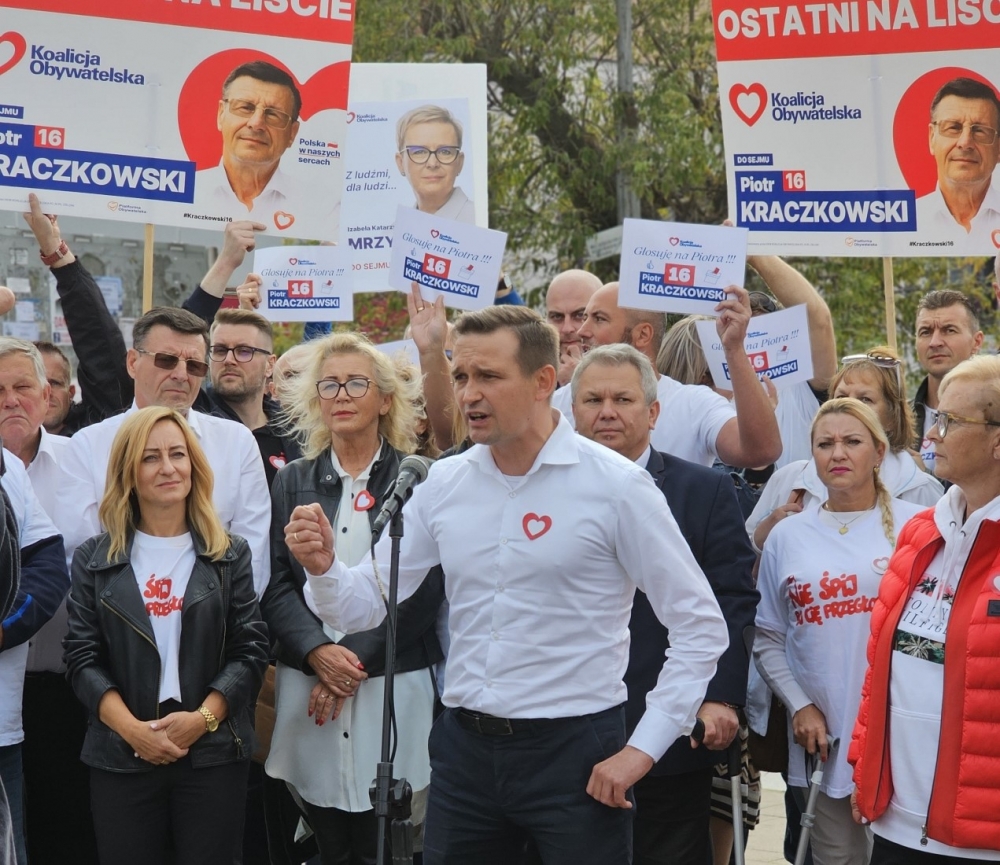 Kandydaci KO spotkali się na wiecu w Wałbrzychu - fot. Bartosz Szarafin
