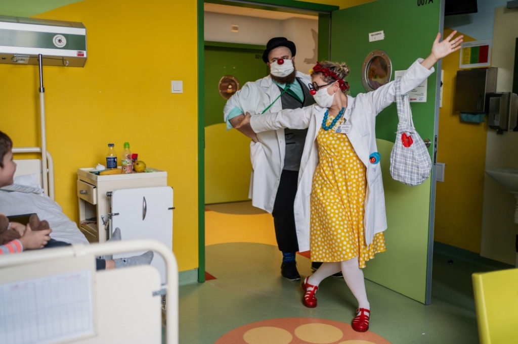 Śmiechoterapia. We Wrocławiu rekrutują klaunów medycznych - fot. mat. prasowe