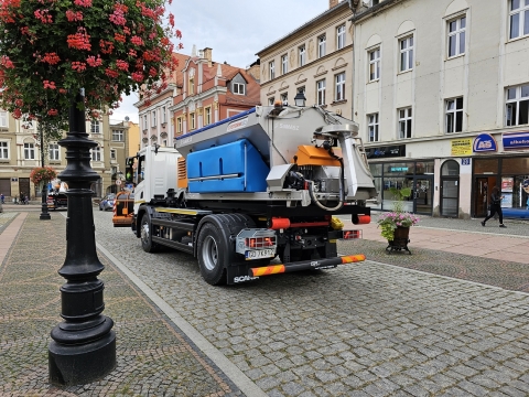 Odśnieżanie Wałbrzycha przejmuje miasto - 3