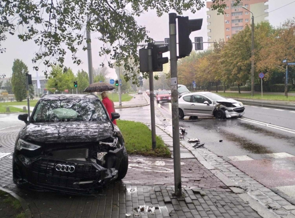 Uwaga, kierowcy! Kłopoty na wrocławskich ulicach - fot. Piotr Niemas