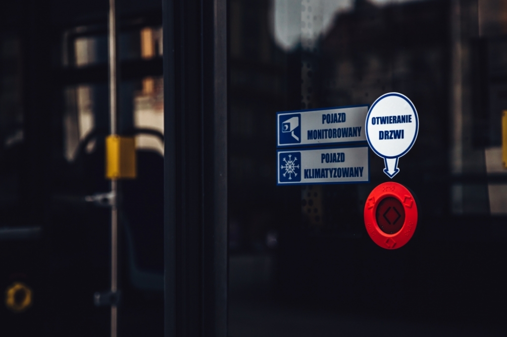 Wrocław: Zmiany w komunikacji na Wszystkich Świętych - fot. RW
