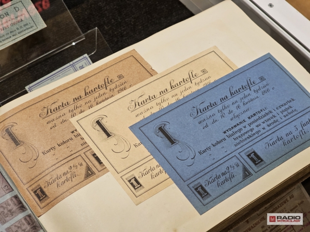"Dekada znaczona kartkami" w Muzeum Papiernictwa w Dusznikach-Zdroju - fot. RW
