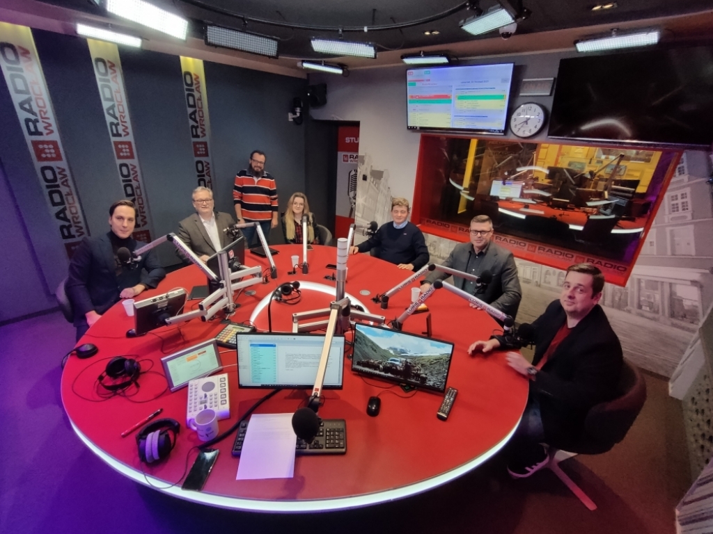 Polityczne potyczki: Marszałek rotacyjny, służba zdrowia, budżet - fot. RW