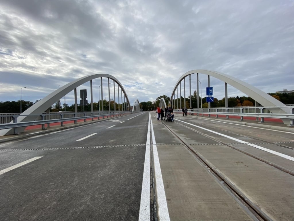 Kierowcy oburzeni harmonogramem prac przy Mostach Chrobrego - fot. Martyna Czerwińska