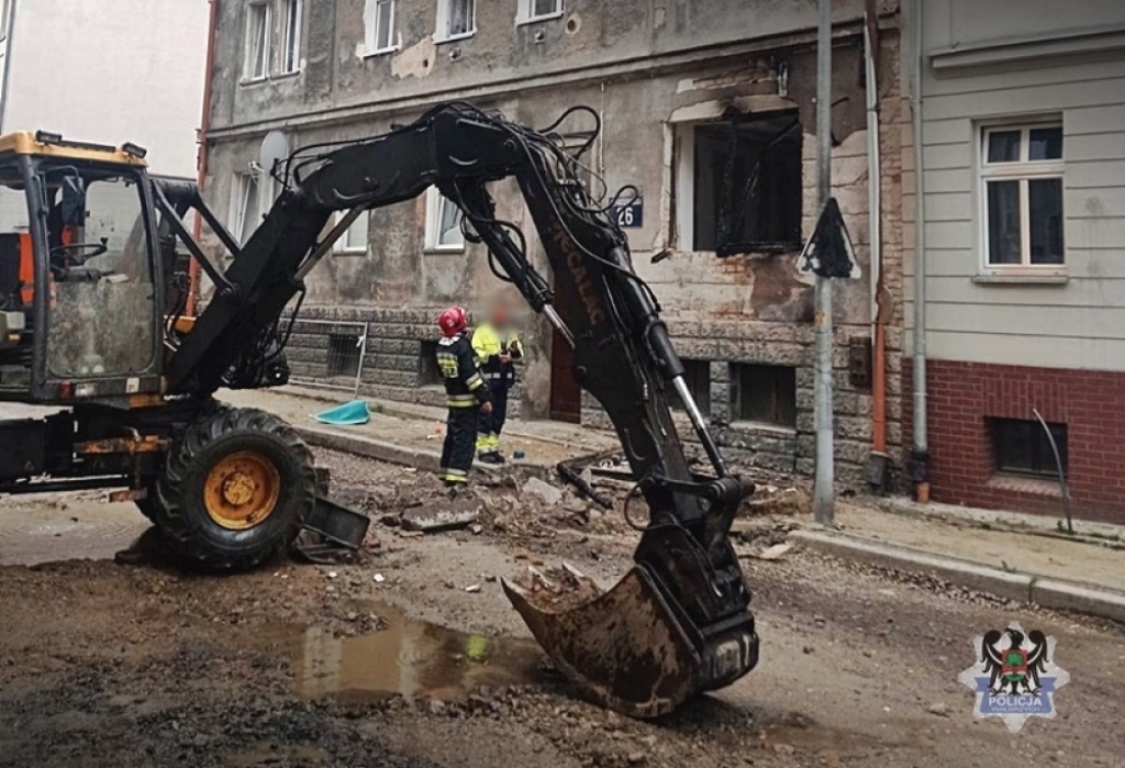 Inspektor budowy, kierownicy oraz pracownicy z zarzutami ws. uszkodzenia gazociągu – fot. Policja