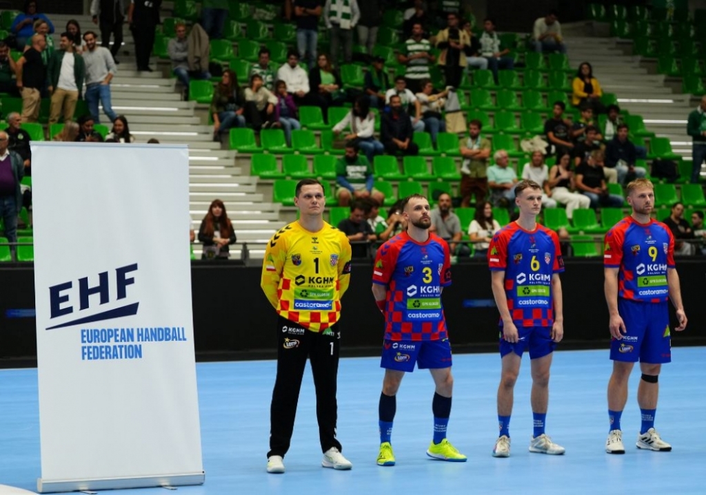 Zagrają na parkiecie lidera - fot. chrobryhandball.pl