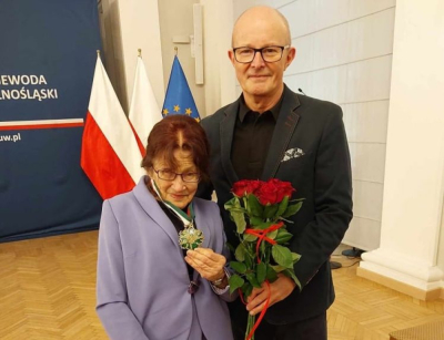 Maria Woś nagrodzona złotym medalem "Gloria Artis"