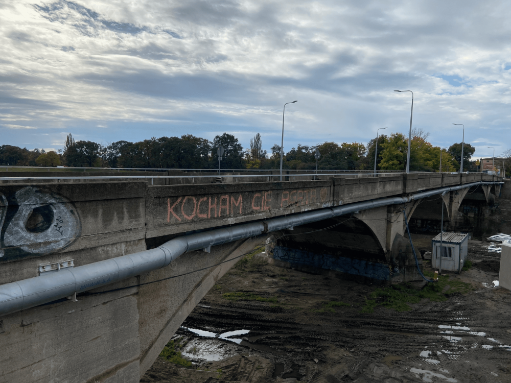 Wartościowy zabytek, czy bezużyteczna przeprawa do wyburzenia? Trwa spór o przyszłość starych Mostów Chrobrego we Wrocławiu - fot. Martyna Czerwińska