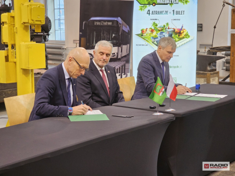 Wałbrzych stawia na wodorowe autobusy - 8