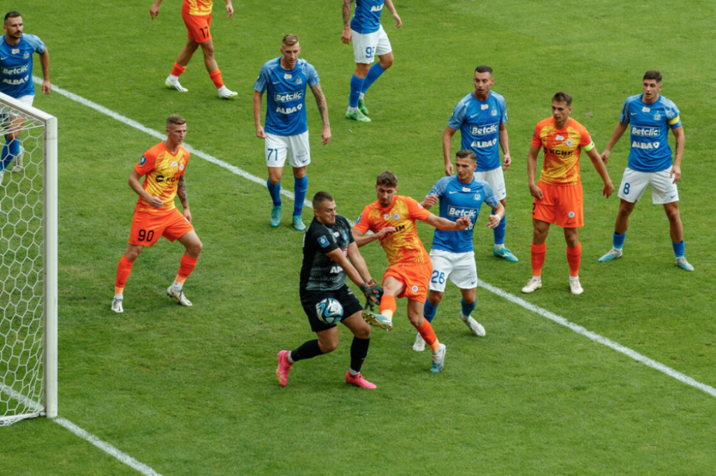 Piłkarze KGHM Zagłębia Lubin zagrają w Chorzowie z Ruchem - fot. zaglebie.com