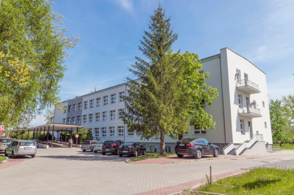 Za prawie 2 miliony złotych wyremontują dach szpitala - fot. UMiG Bogatynia