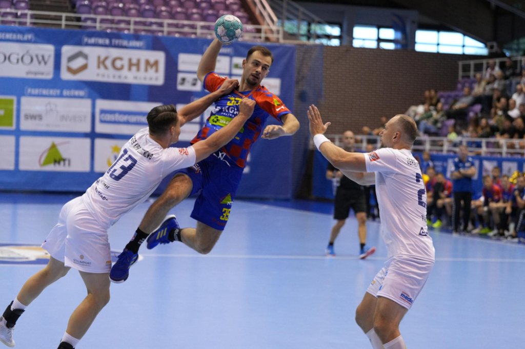 Szczypiorniści Chrobrego wykonali zadanie w Legionowie - fot. chrobryhandball.pl