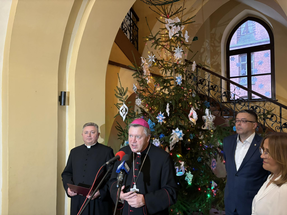 Od dekad służy niepełnosprawnym, budynek Caritasu w Dobroszycach przejdzie gruntowny remont - fot. Mateusz Florczyk