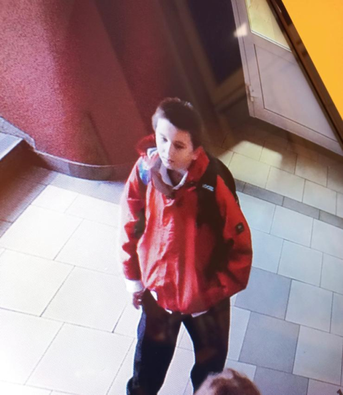 Funkcjonariusze z Kłodzka szukają 10-letniego Filipa - fot. Policja
