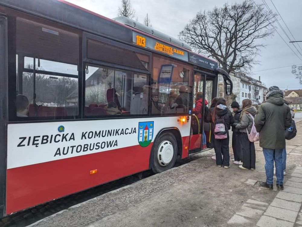 Ruszyła Ziębicka Komunikacja Autobusowa - Fot. Gmina Ziębice 