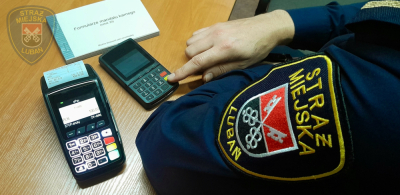 W Jeleniej G&oacute;rze za mandat zapłacimy... kartą