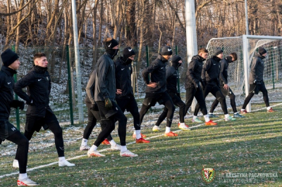 Piłkarze lidera Ekstraklasy wznowili treningi