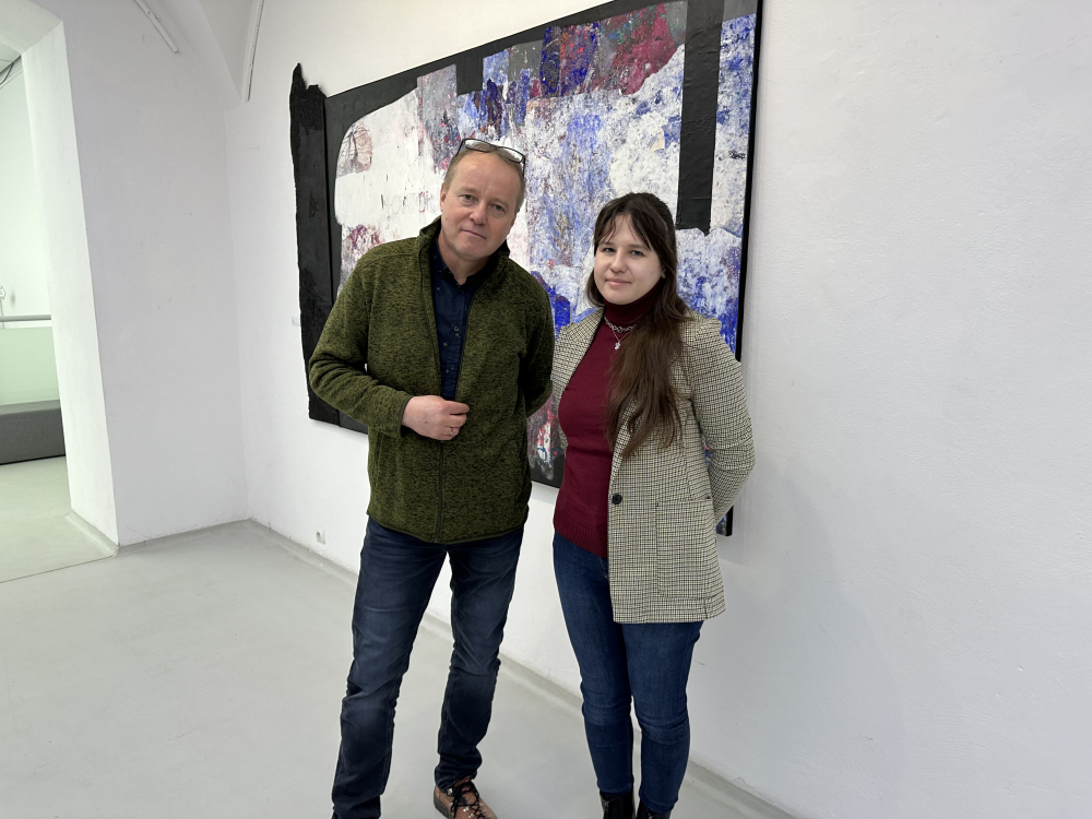 Wielkoformatowe obrazy Mariana Kuczmy do zobaczenia w Galerii Miejskiej we Wrocławiu - fot. Piotr Osowicz