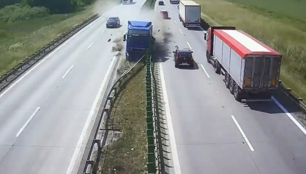Czekają nas utrudnienia na A4 i A8. Drogowcy wymieniają bariery - fot. GDDKiA