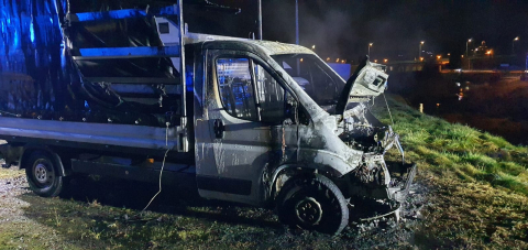 Ktoś podpalił im busy. Boją się o własne życie i o swoje dzieci - 0