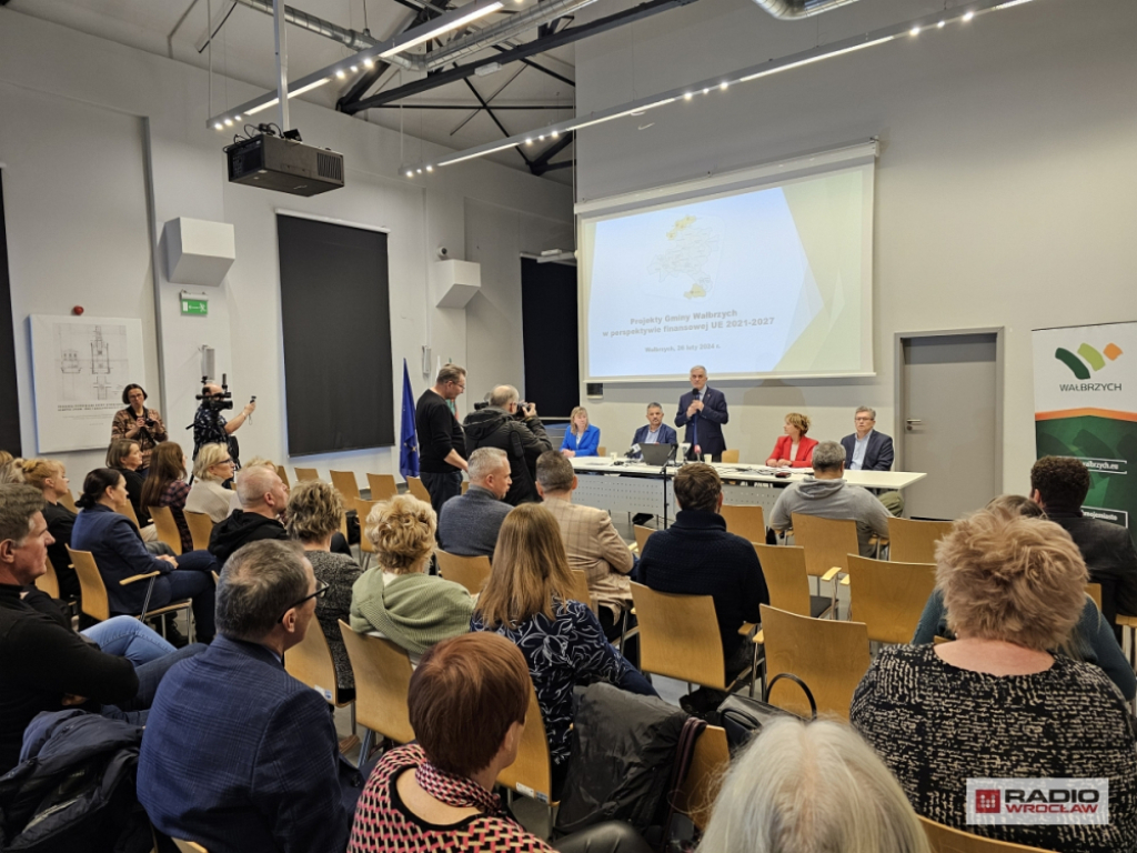 Wałbrzych: Ponad 139 mln euro do wydania w 5 lat - fot. Bartosz Szarafin