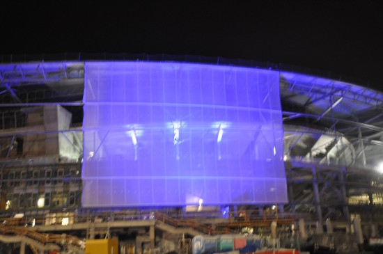 Stadion rozbłysnął tęczą barw - 13
