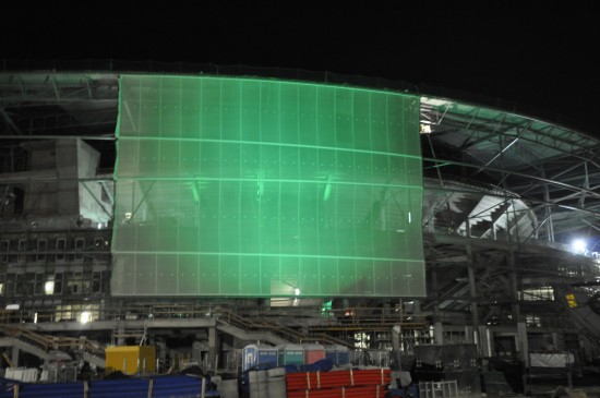 Stadion rozbłysnął tęczą barw - 4