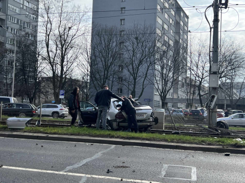 Poważny wypadek na ul. Legnickiej we Wrocławiu - 0