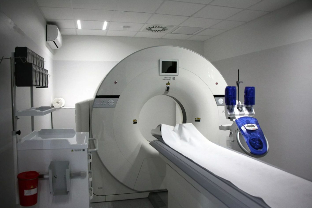 W Polkowicach otworzyli pracownię tomografii komputerowej - fot. pcuz.pl