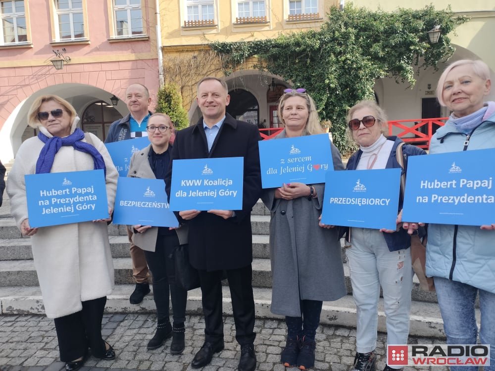 Kampania wyborcza w Jeleniej Górze nabiera rumieńców - fot. Piotr Słowiński / Radio Wrocław