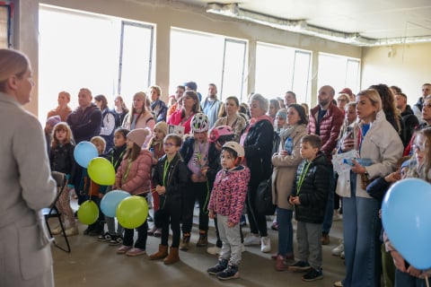 Wrocławianie licznie odwiedzili budowę nowej szkoły - 11