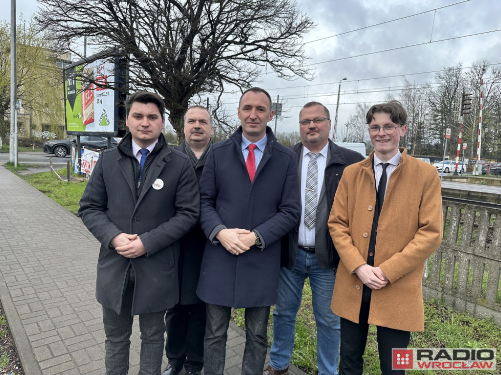 Kandydaci Konfederacji chcą zmian przy Alei Poprzecznej - fot. Piotr Osowicz
