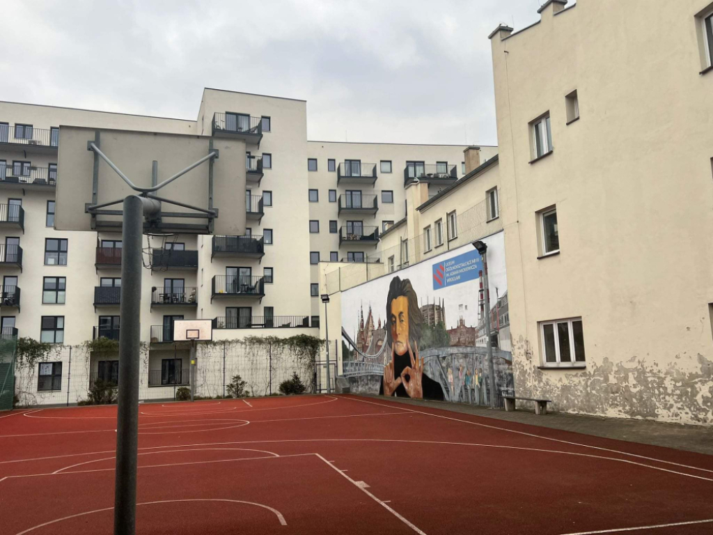 Konkurs na koncepcję rozbudowy III LO we Wrocławiu - fot. ZIM