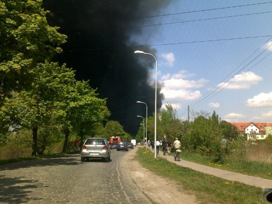 Pożar hali na Maślicach (Zobacz) - 12