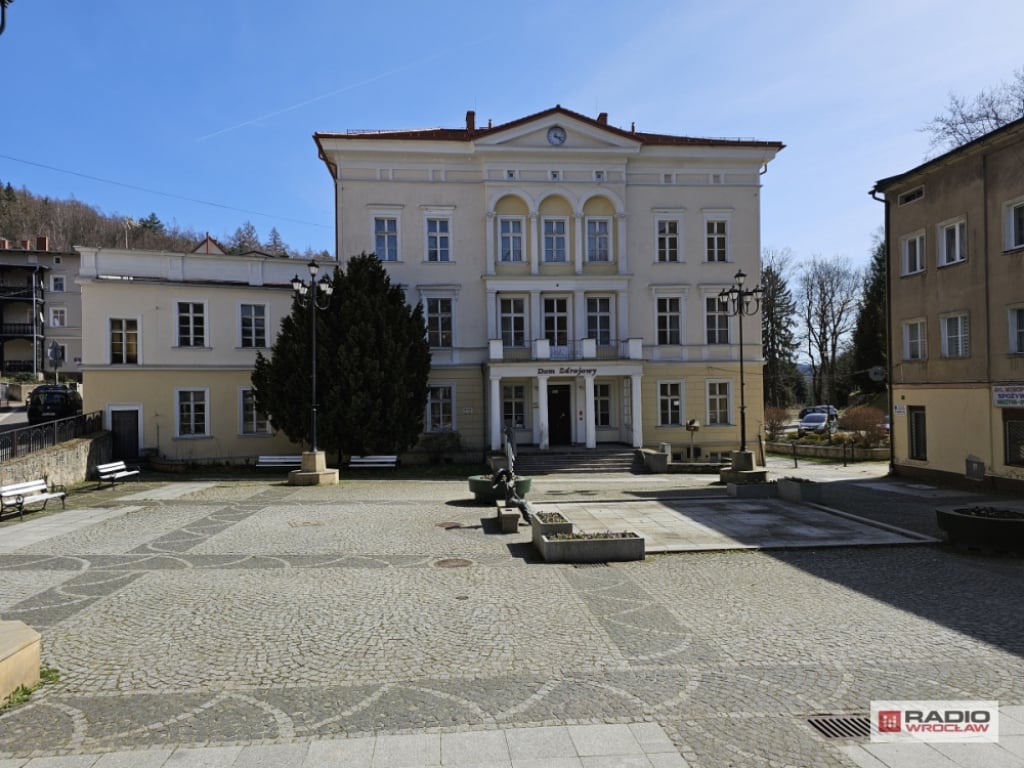 Dom Zdrojowy w Jedlinie-Zdroju "wraca do gry" - fot. Bartosz Szarafin
