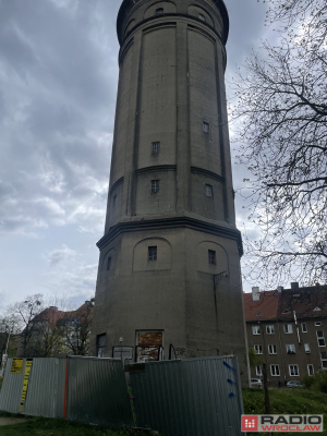 Zabytkowa wieża ciśnień, choć miała być remontowana, stoi i niszczeje [WIDEO] - 5