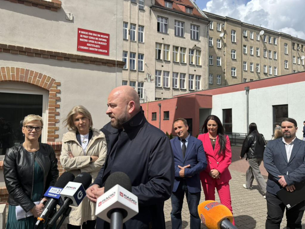 Trzy zabytkowe szkoły we Wrocławiu przejdą remont - fot. RW