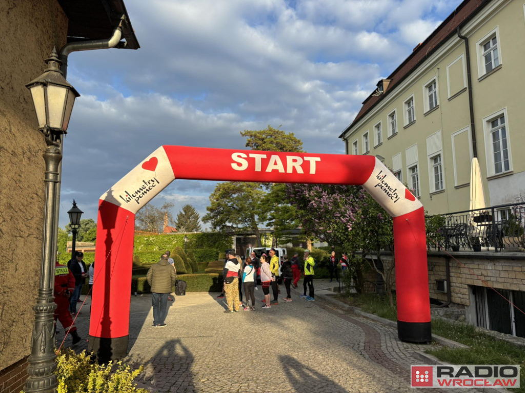 Biegną z Wrocławia na Jasną Górę w szczytnym celu - Fot: Mateusz Florczyk