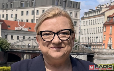 Beata Kempa we Wrocławiu: zakaz eksponowania krzyży w warszawskich urzędach niezgodny z Konstytucją