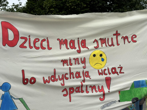 Dzieci apelują o szkolne ulice - wolne od spalin i bezpieczne - 1