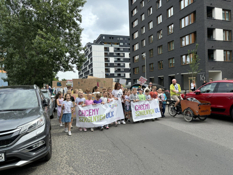 Dzieci apelują o szkolne ulice - wolne od spalin i bezpieczne - 2