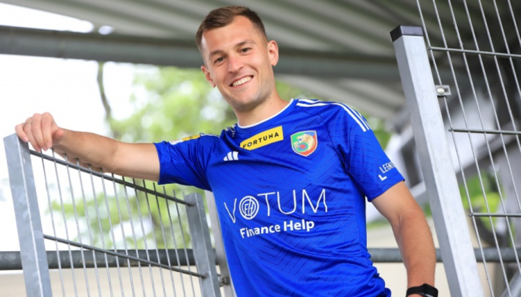 Mateusz Grudziński piłkarzem Miedzi Legnica - fot. miedzlegnica.eu
